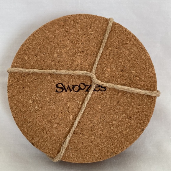 Swoozies Cork Coaster set of 4 “What Happens at The Beach Stays at The Beach NEW - Picture 4 of 13